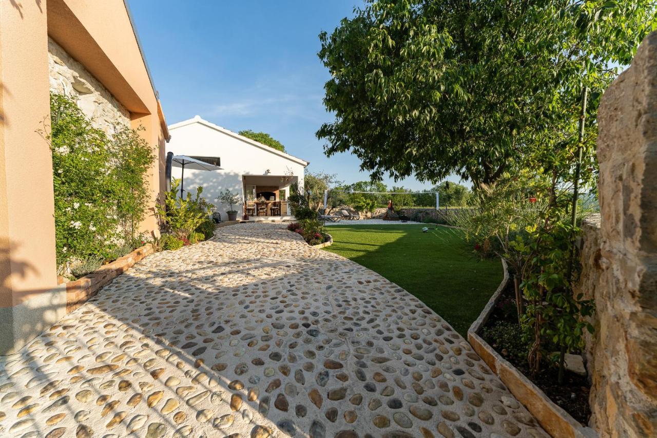 Holiday Home - Villa Thorak Anic Экстерьер фото