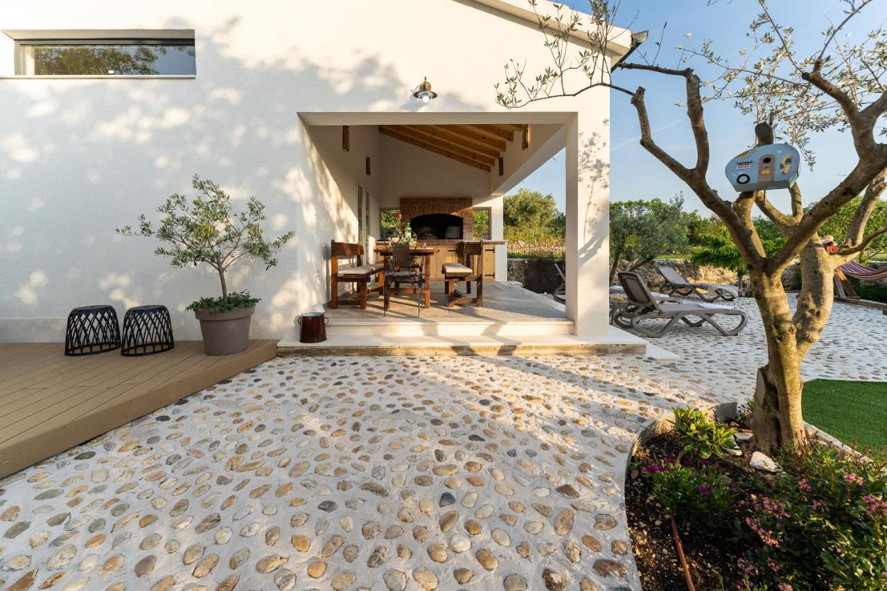 Holiday Home - Villa Thorak Anic Экстерьер фото