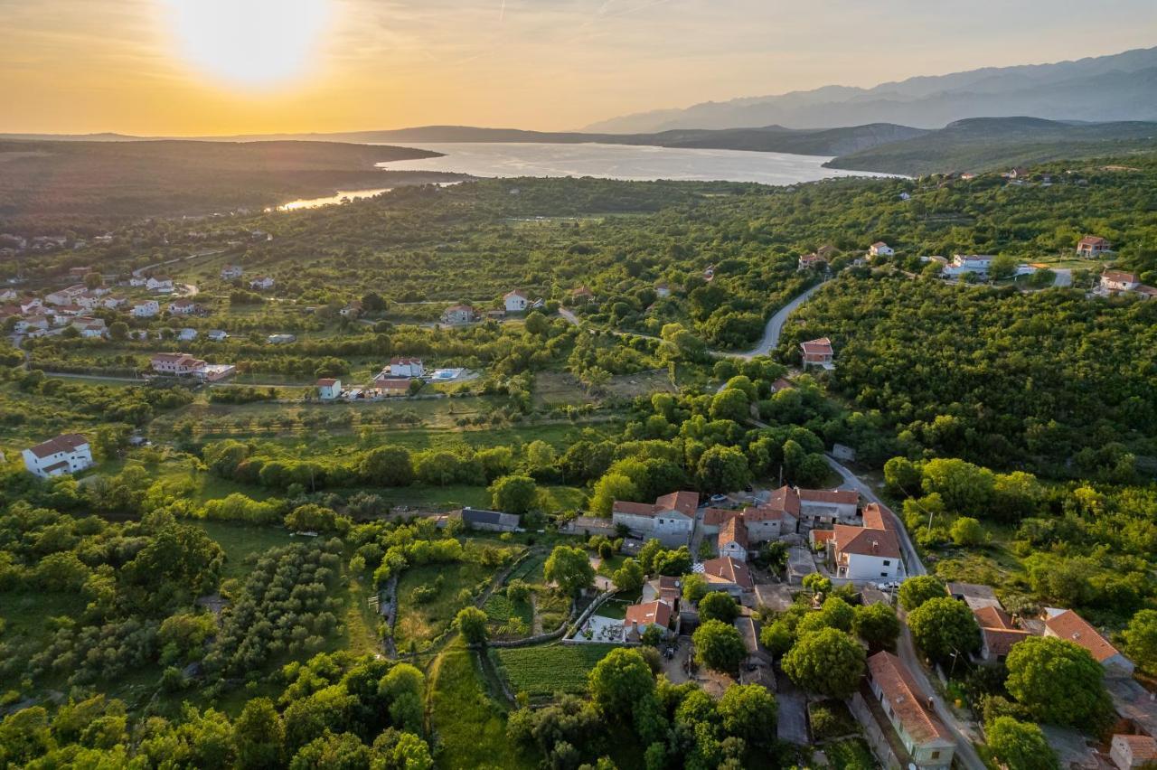 Holiday Home - Villa Thorak Anic Экстерьер фото